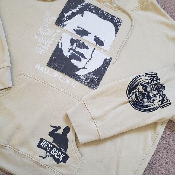 Halloween 2 Michael Myers Size 2XL Mens He's Back Cream Patchwork Hoodie Horror - Picture 2 of 8